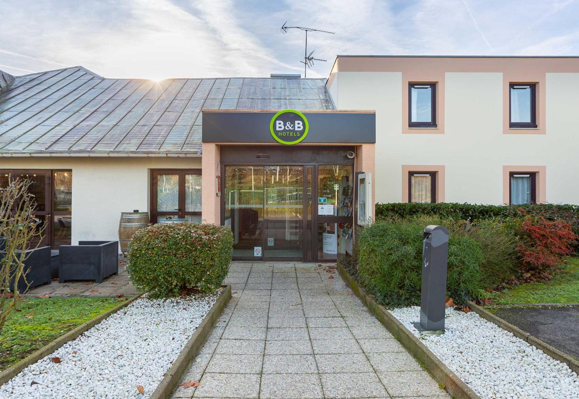 B&B Hotel Blois Nord Vallee Maillard Exterior photo